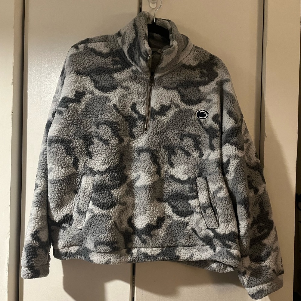Penn State Camo Cropped Sherpa Jacket